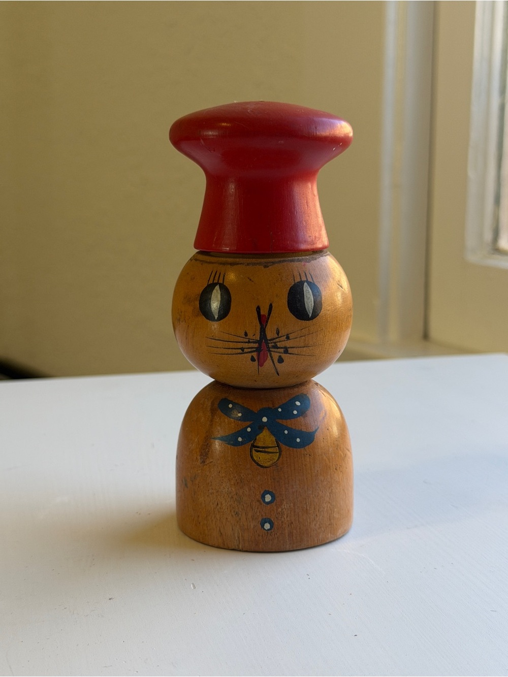 Vintage Japan Wooden Cat Rattle Salt Pepper Shaker 1950s 60s Red Hat MCM